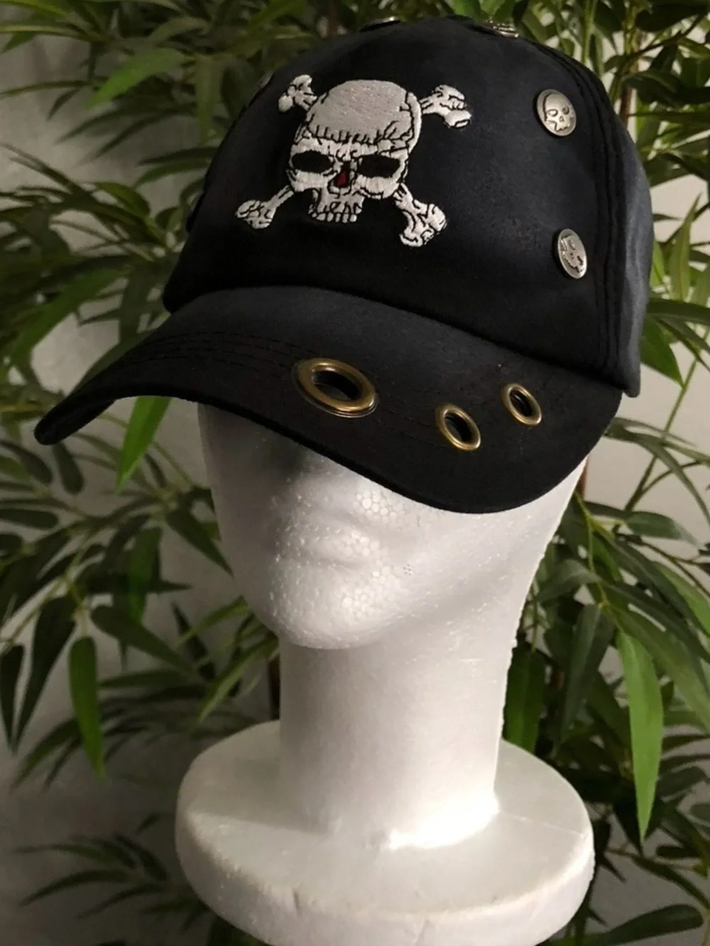 Y2K Black skull baseball cap trucker hat studs grommets eyelets goth punk grunge